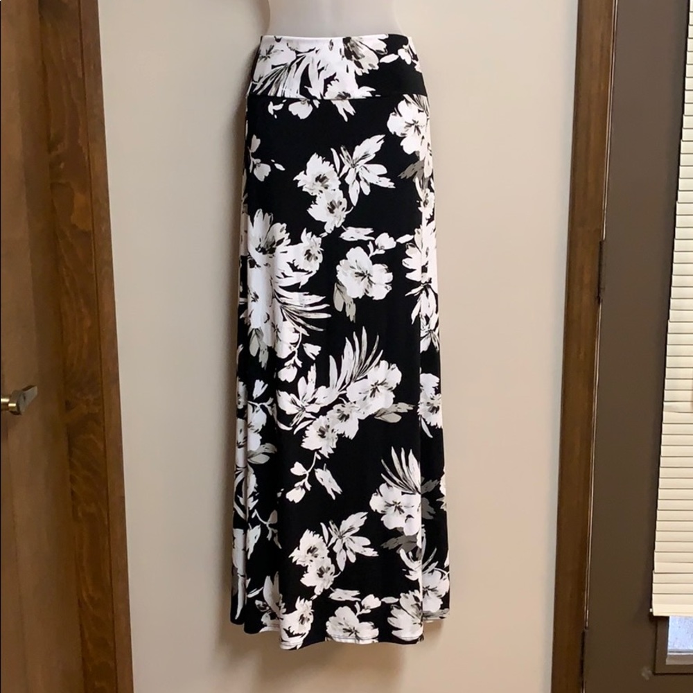 Maxi skirt